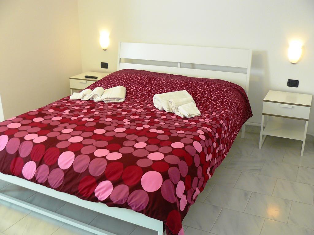 مازارا ديل فالو Siculandia Residence الغرفة الصورة